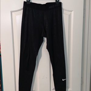 Nike pro thermal leggings